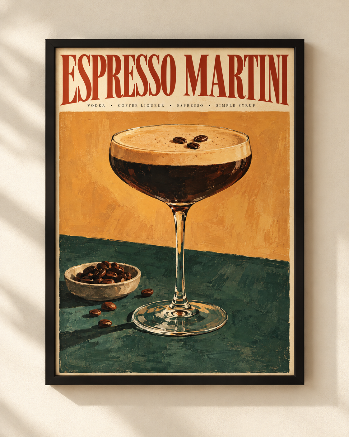 Plakat Espresso Martini w czarnej ramie na jasnej ścianie